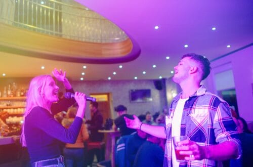 utrinek iz drugega karaoke partyja v Elipsa Caffe Radizel 5