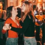 Utrinki z dogodka Oktoberfešta v Elipsa Caffe, Radizel. Plesoči gostje.
